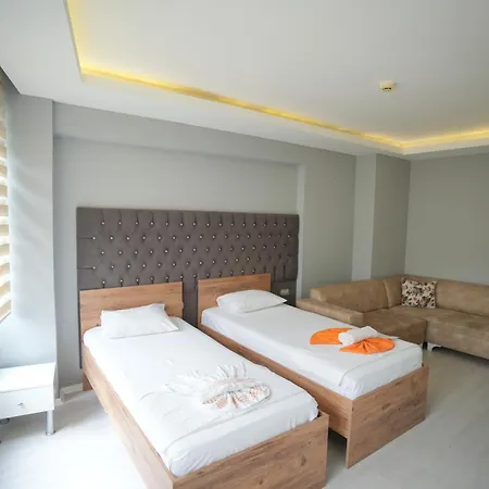 Amazon Hotel 2*