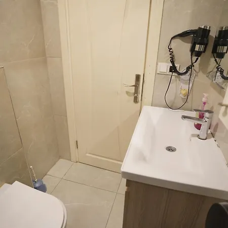 Hotel Amazon 2*